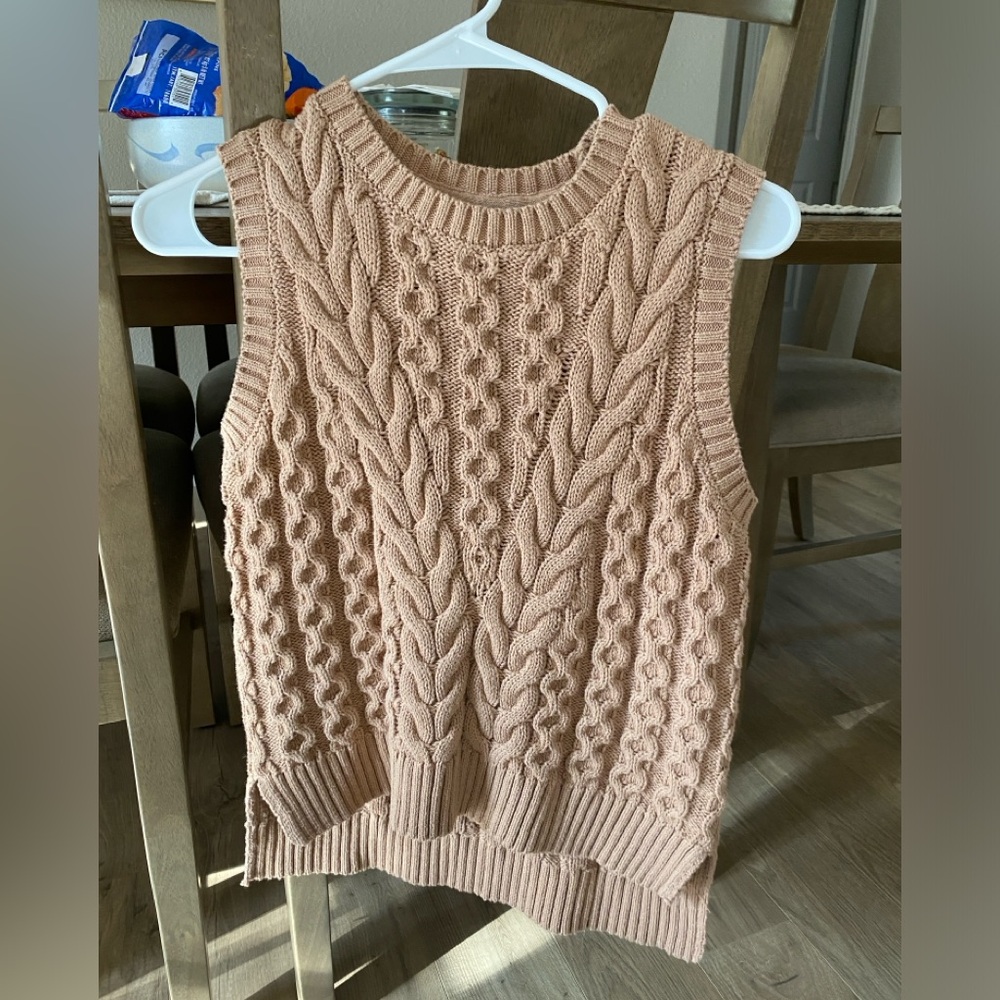 Women’s sweater vest